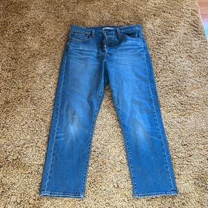 Levi’s wedgie straight jeans size 31